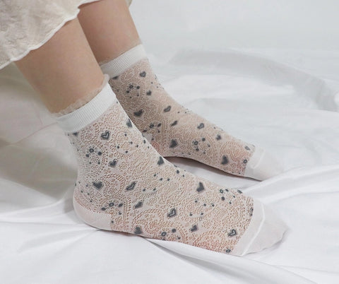 Semi Sheer Heart (White) Mini Crew Sock S/M